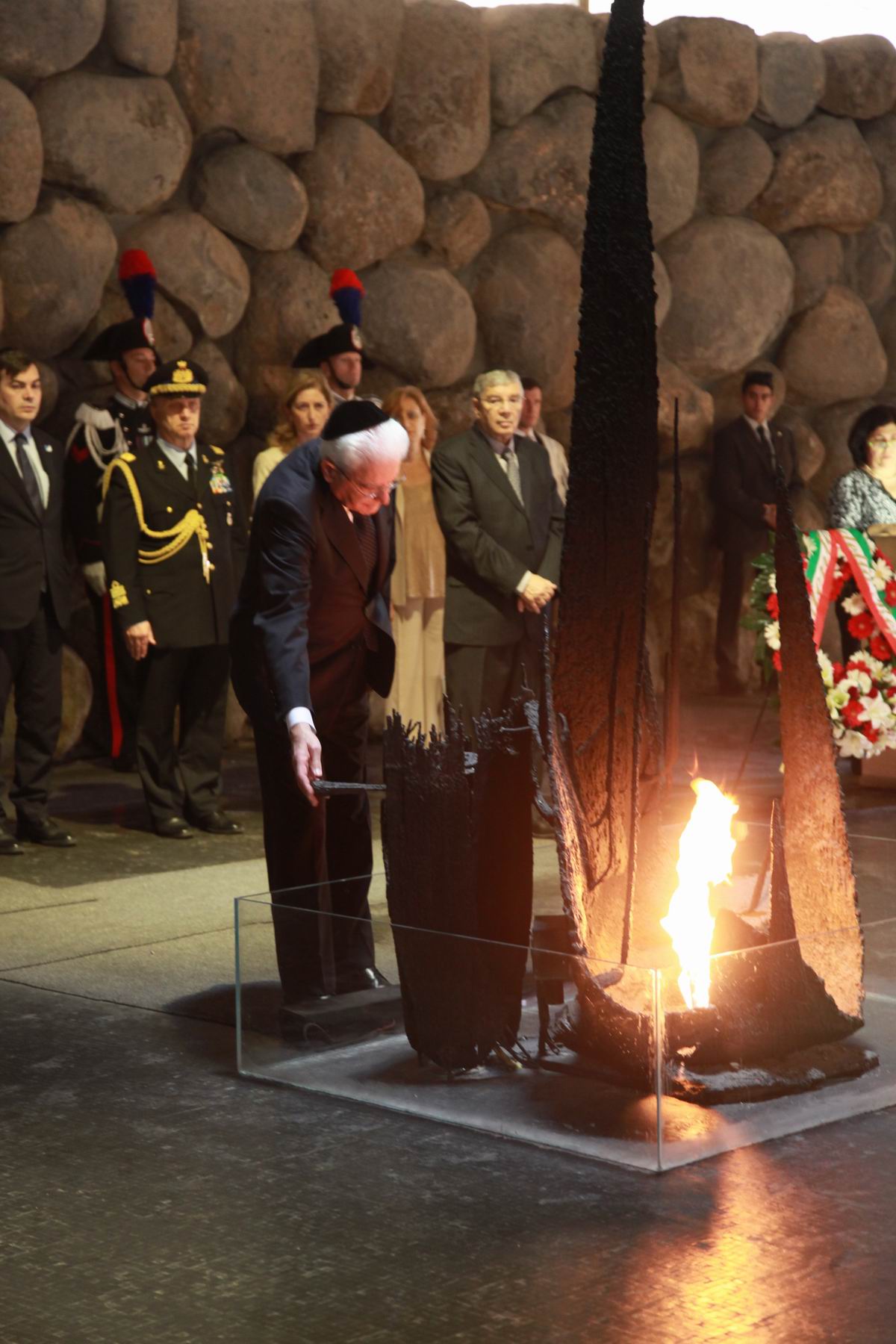 President Mattarella was honored to rekindle the Eternal Flame in the Hall of Remembrance